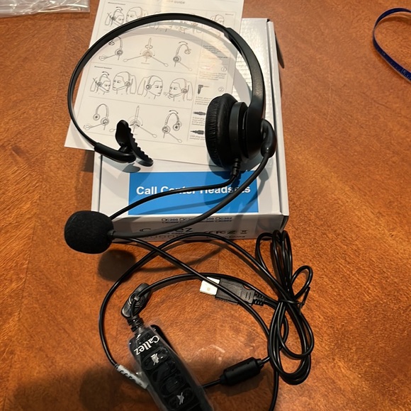 Call Center Headset - Picture 2 of 3